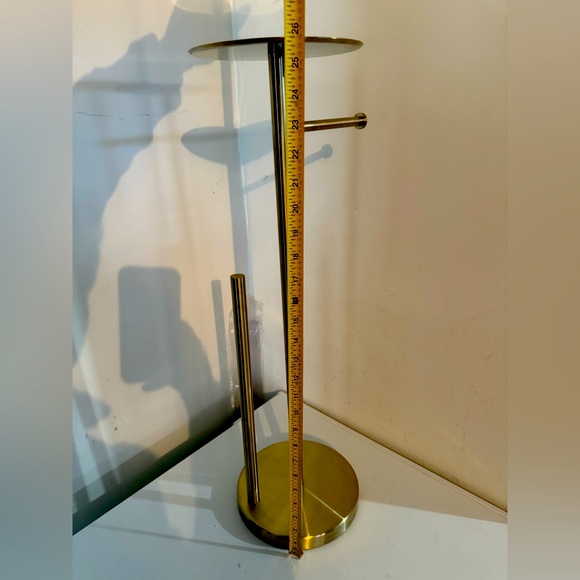 Gold Bathroom Restroom Organizer - Picture 4 of 4